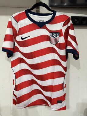 Nike USA Red White Wavy Stripe Men's Jersey